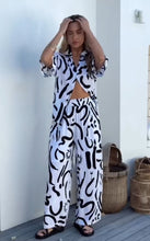 Load image into Gallery viewer, Swirl Soleil Pant Set
