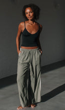 Load image into Gallery viewer, Berlin Linen Blend Racer Pant (Delivery 3rd WEEK of SEPTEMBER)
