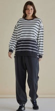 Load image into Gallery viewer, Easy Crew Sweat Top
